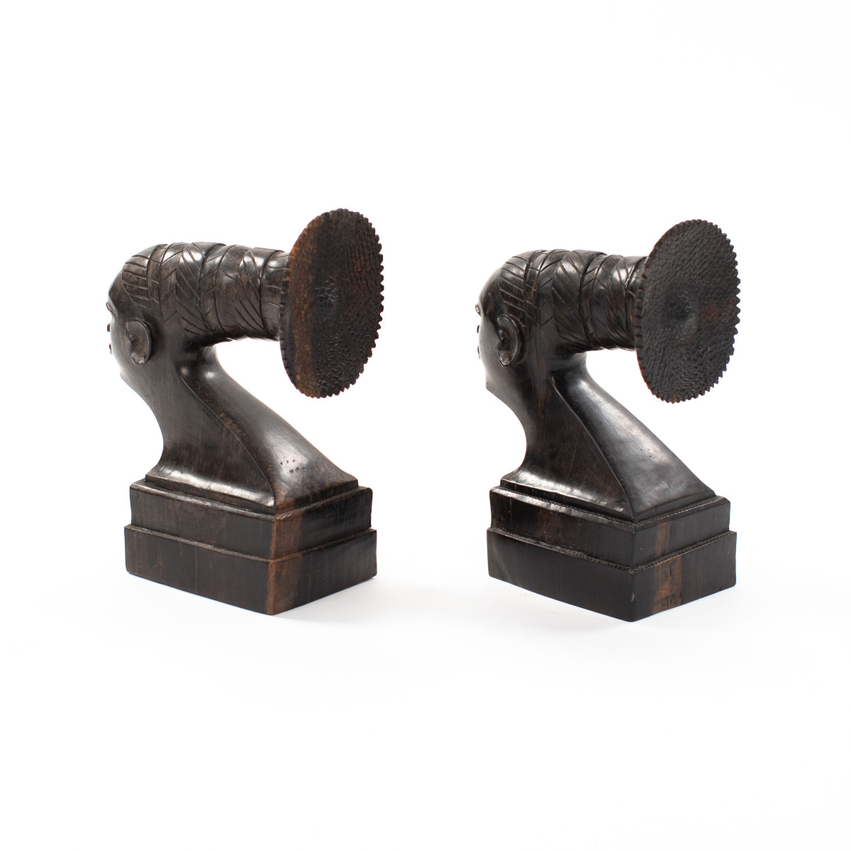 Serre-livres en ébène massif sculpté Art Déco français Têtes africaines sur socle Années 1920-photo-4
