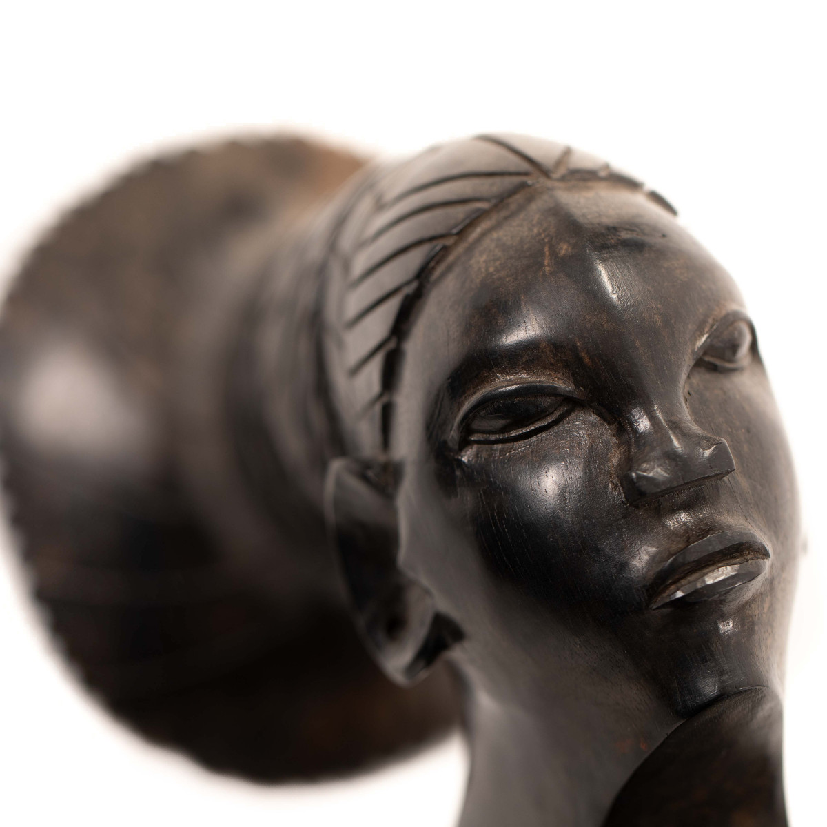 Serre-livres en ébène massif sculpté Art Déco français Têtes africaines sur socle Années 1920-photo-6