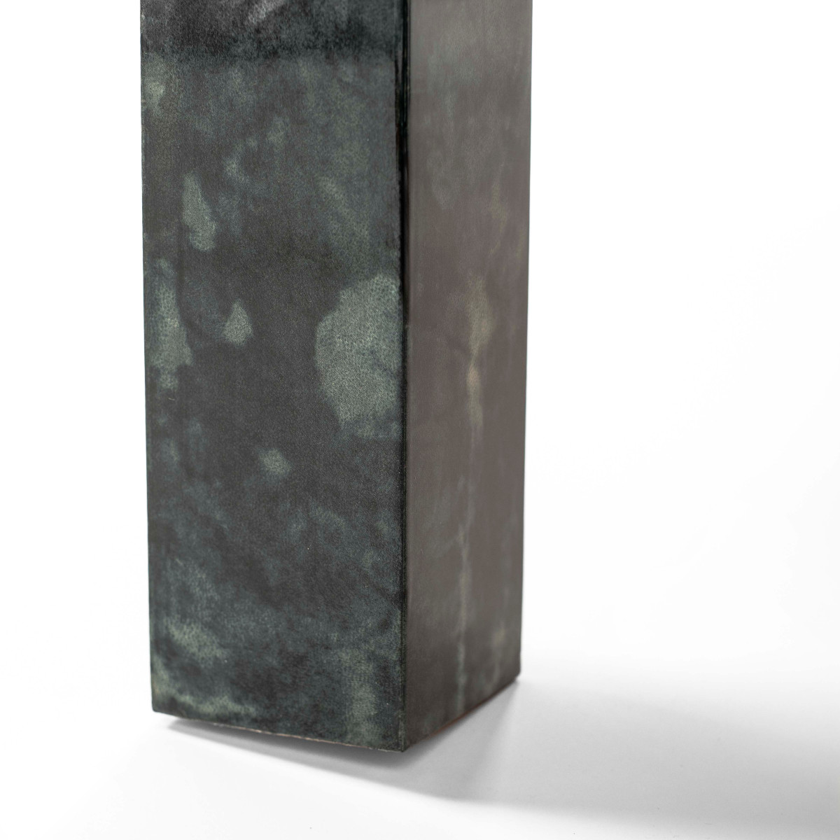 Square Side Table In Green Goatskin Leather, Mid-20th Century, Signed Aldo Tura-photo-5