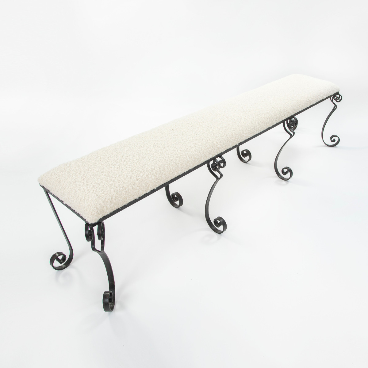 Banc Art Déco en fer forgé avec tissu bouclé blanc cassé années 1920-photo-3