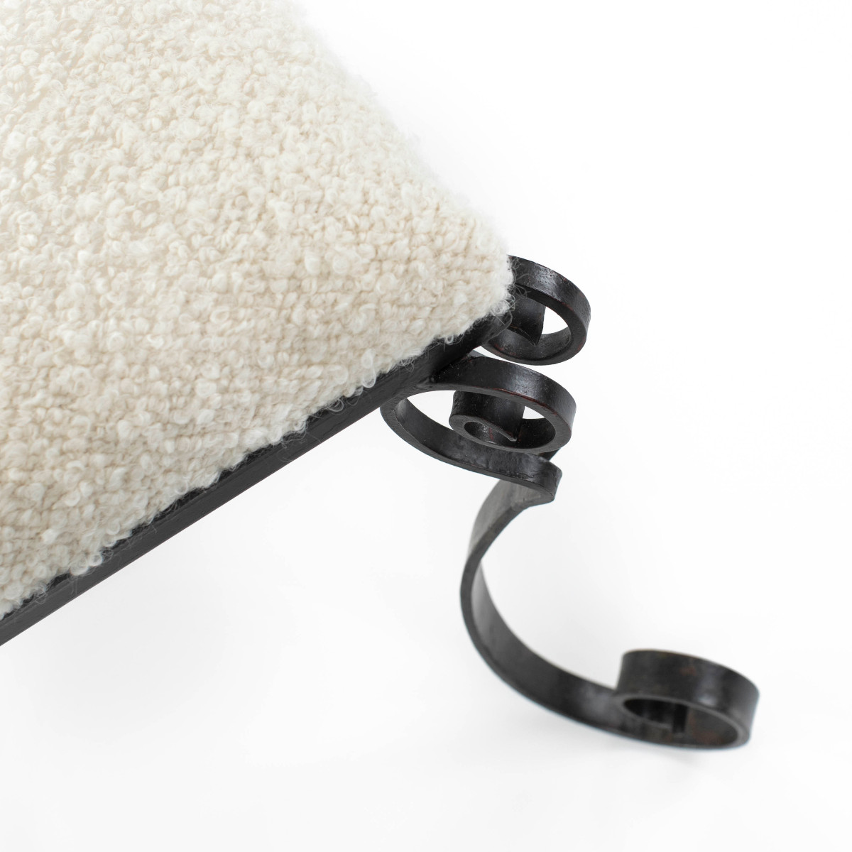 Banc Art Déco en fer forgé avec tissu bouclé blanc cassé années 1920-photo-4