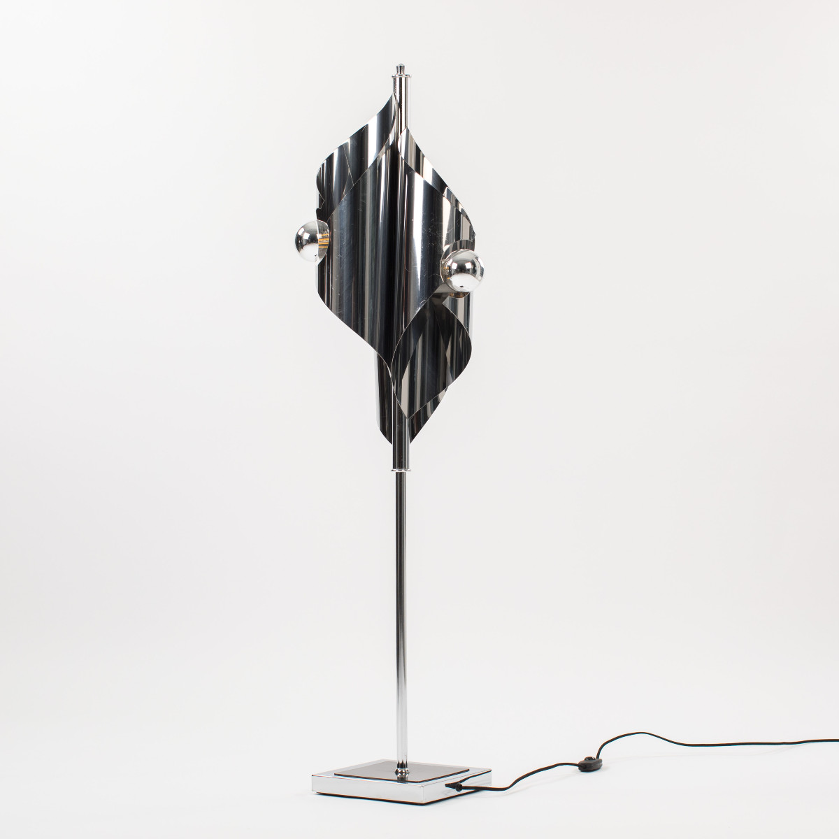 Minimalist Table Lamp With Clean, Polished And Chromed Lines, 1970s-photo-3