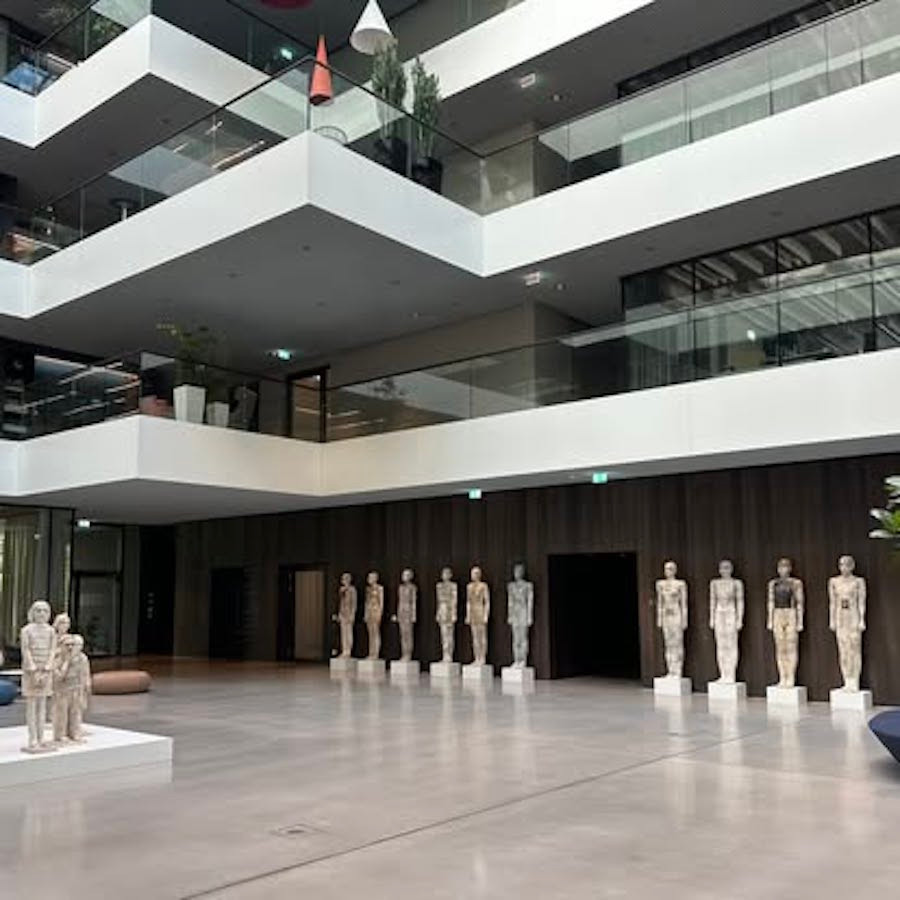Contemporary Ceramic Figural Lifesize Female Sculpture By Dora Várkonyi-photo-6