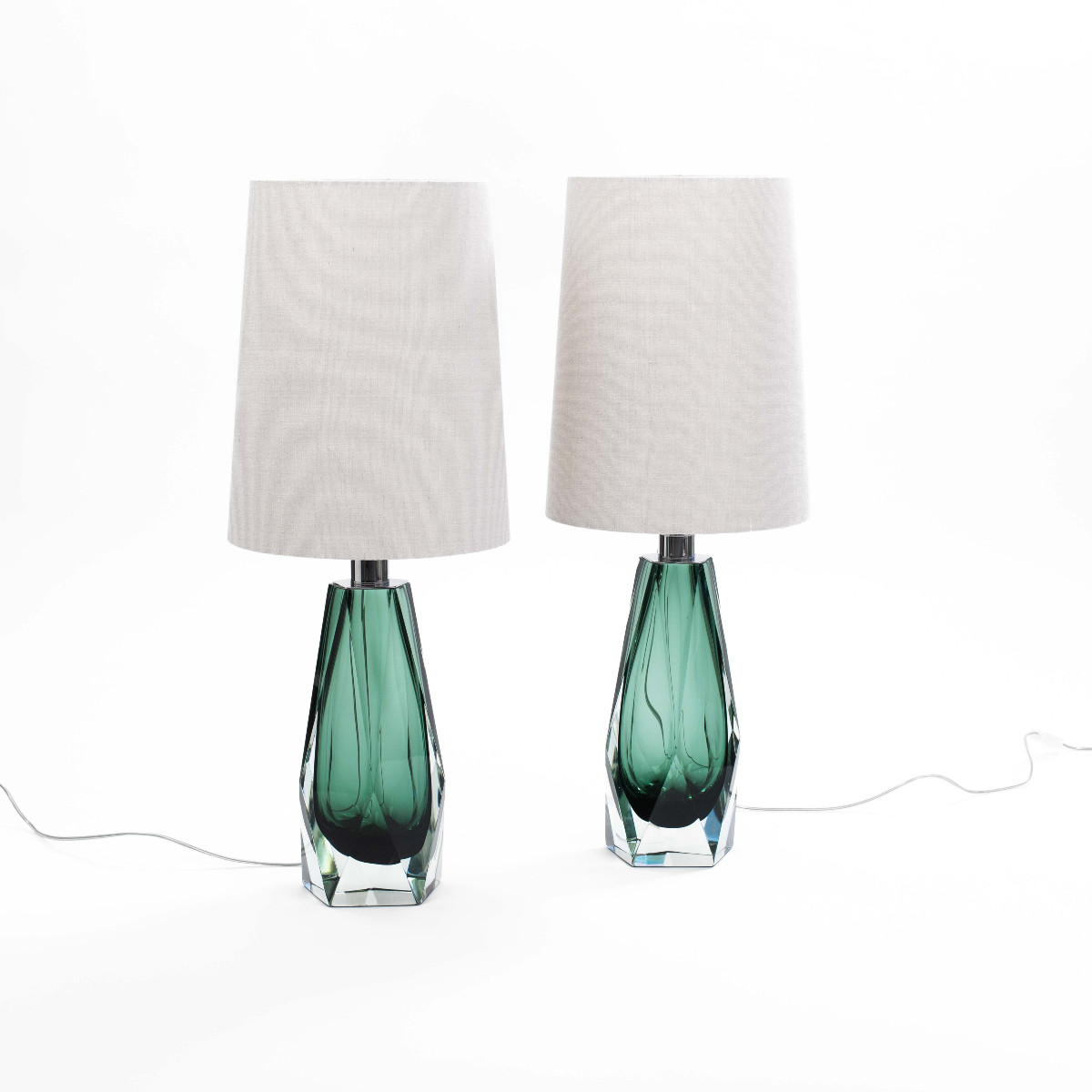 Paire de lampes de table modernes italiennes en verre de Murano vert forêt, à facettes-photo-3