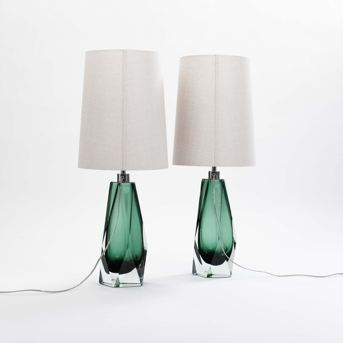Paire de lampes de table modernes italiennes en verre de Murano vert forêt, à facettes-photo-1