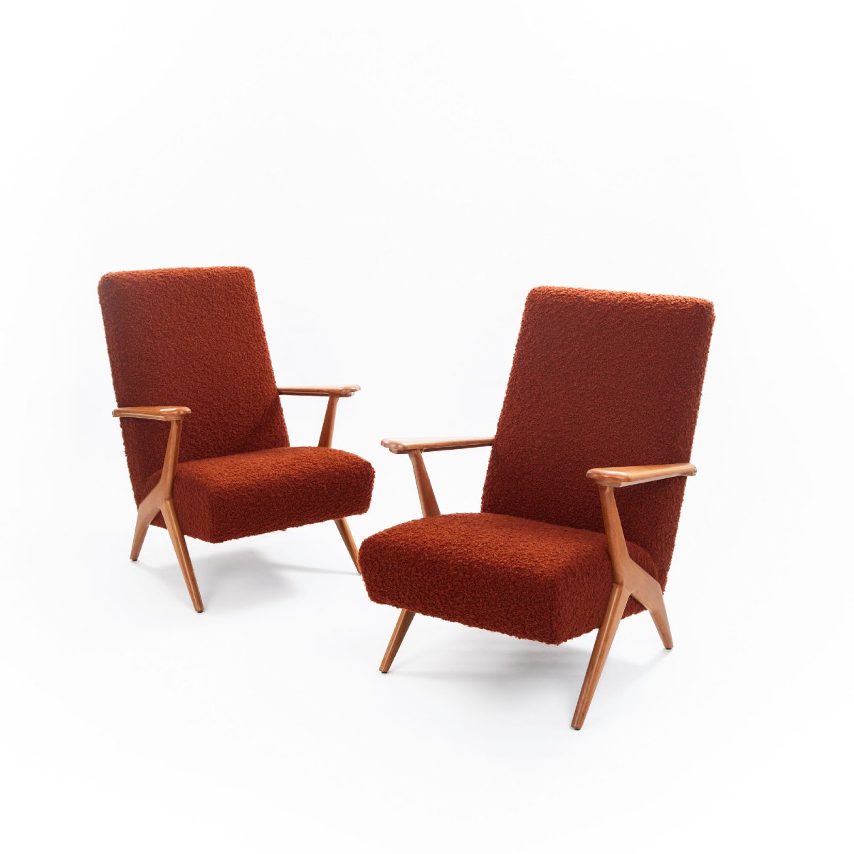 Paire de fauteuils italiens excentriques du milieu du siècle, en hêtre et bouclé rouge-photo-2
