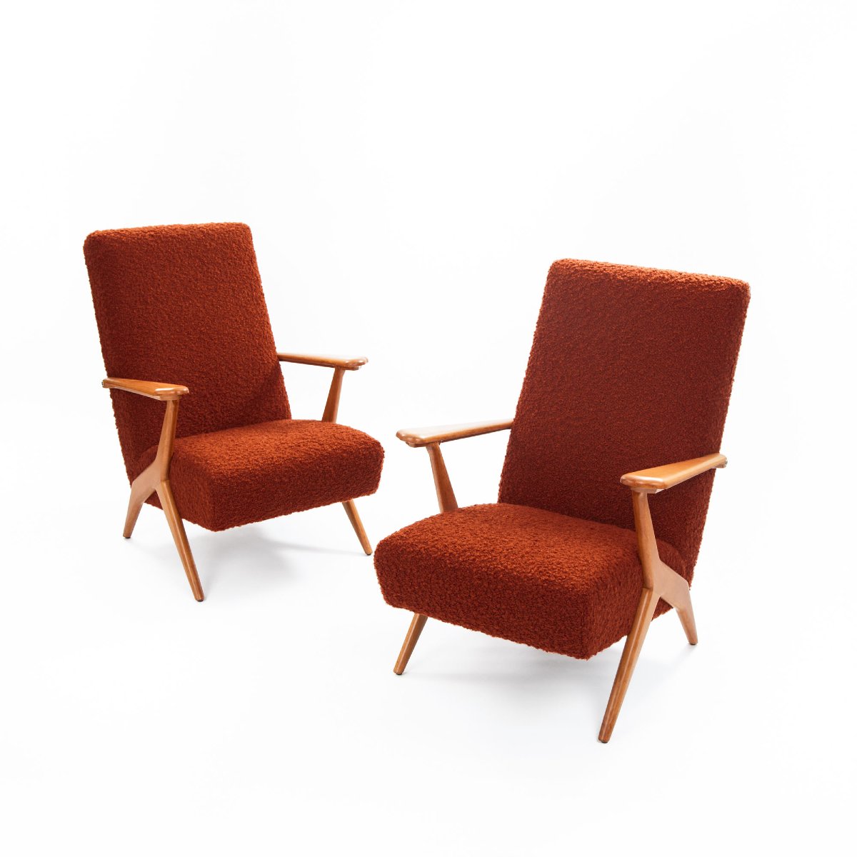 Paire de fauteuils italiens excentriques du milieu du siècle, en hêtre et bouclé rouge-photo-3