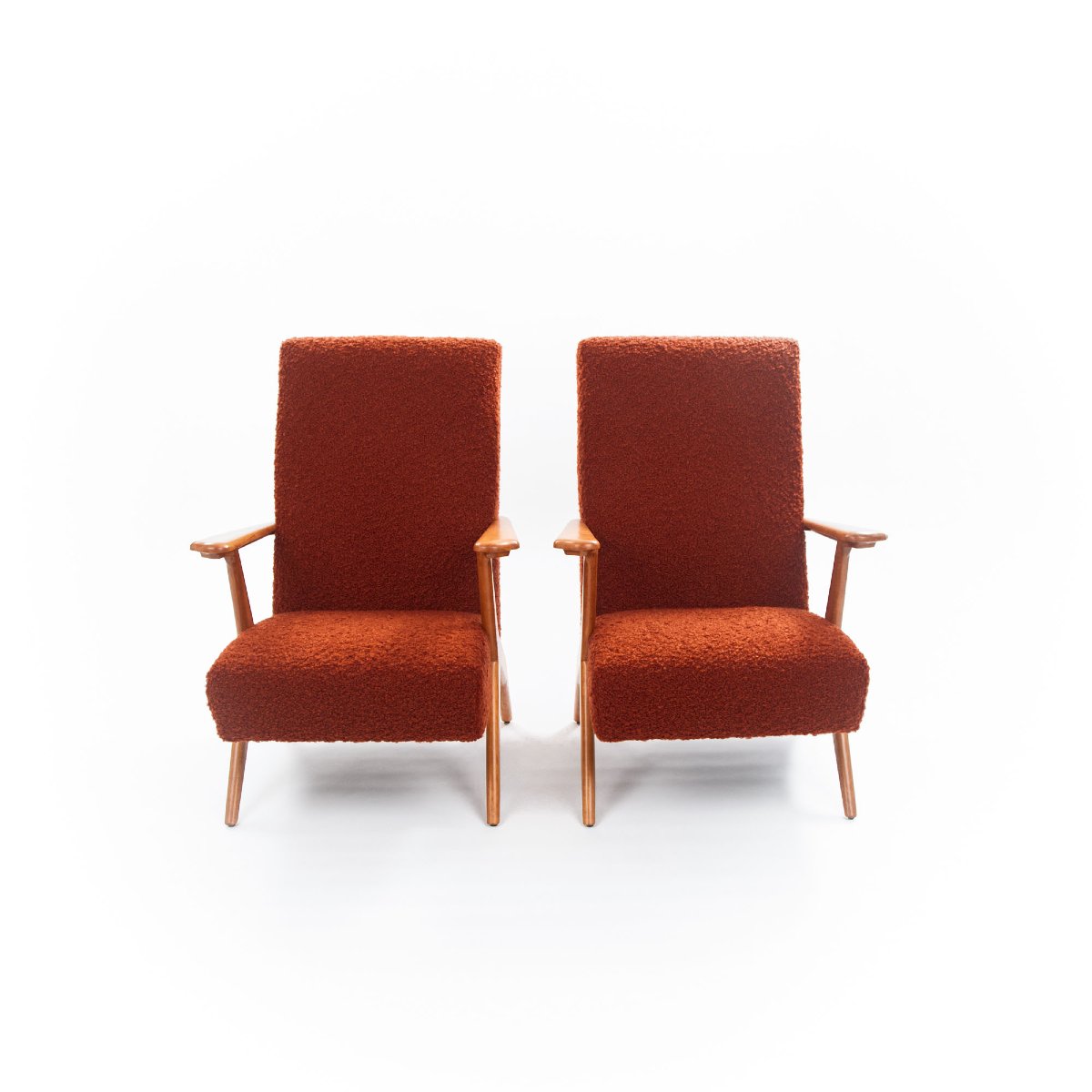 Paire de fauteuils italiens excentriques du milieu du siècle, en hêtre et bouclé rouge-photo-1