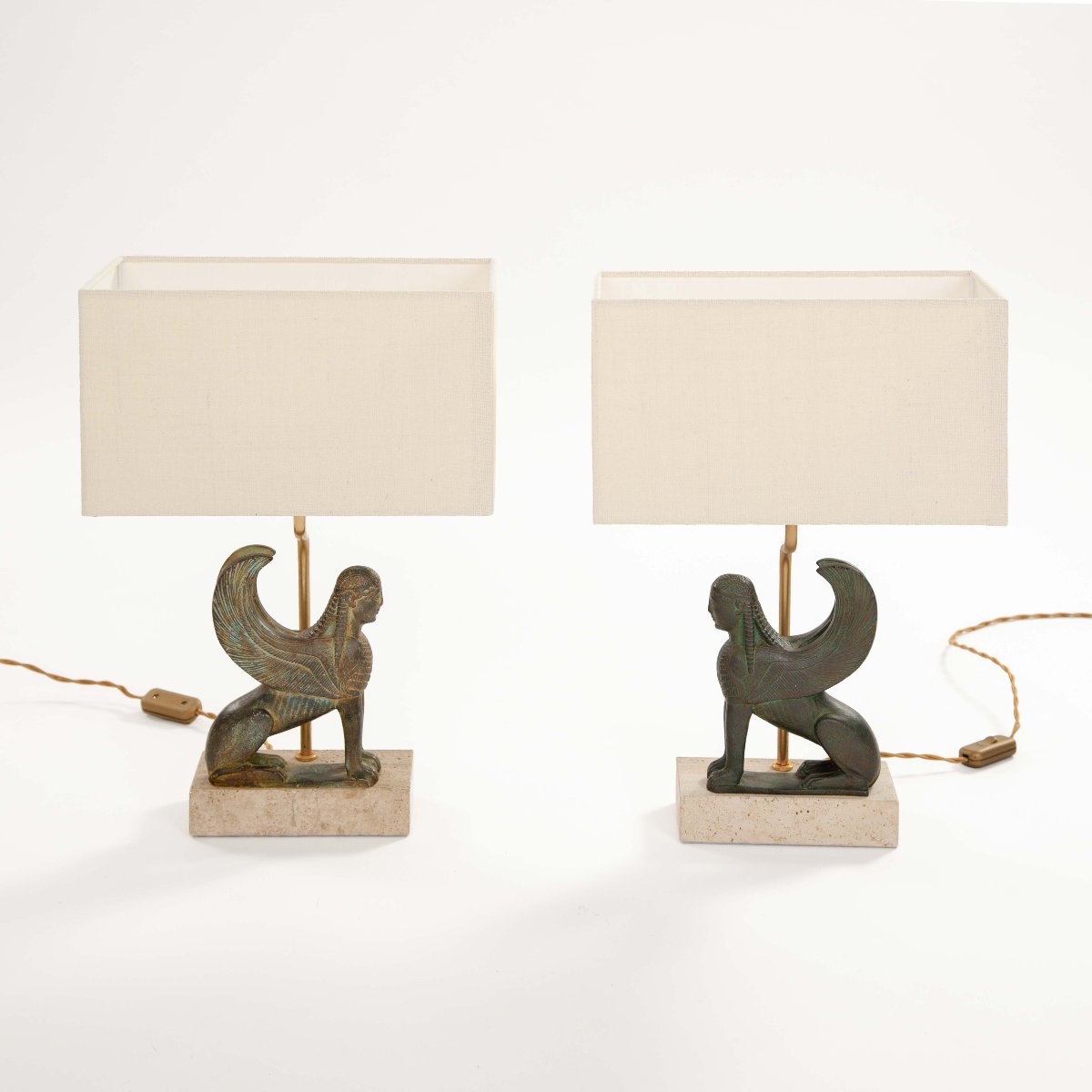 Paire de lampes de table françaises « Sphinx » du milieu du siècle, en terre cuite -photo-2
