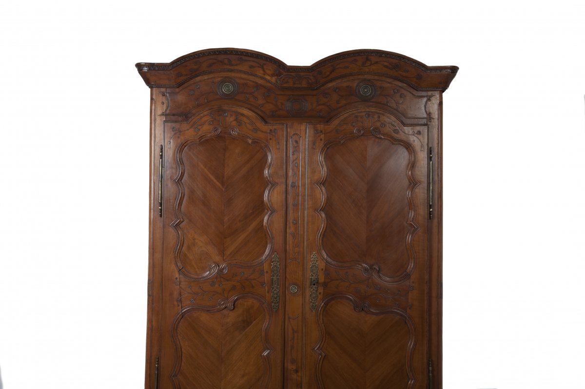 Wardrobe Transition Solid Cherry Wood Very  Fine Engraving-photo-3