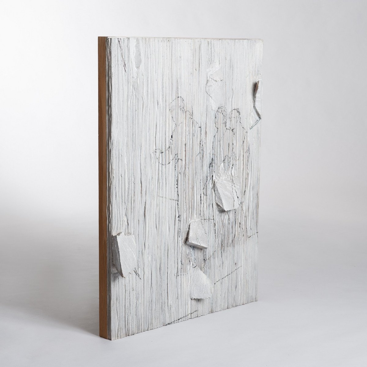 Sculpture en bois moderne peinte en gris-gris par Christofer Kochs-photo-4