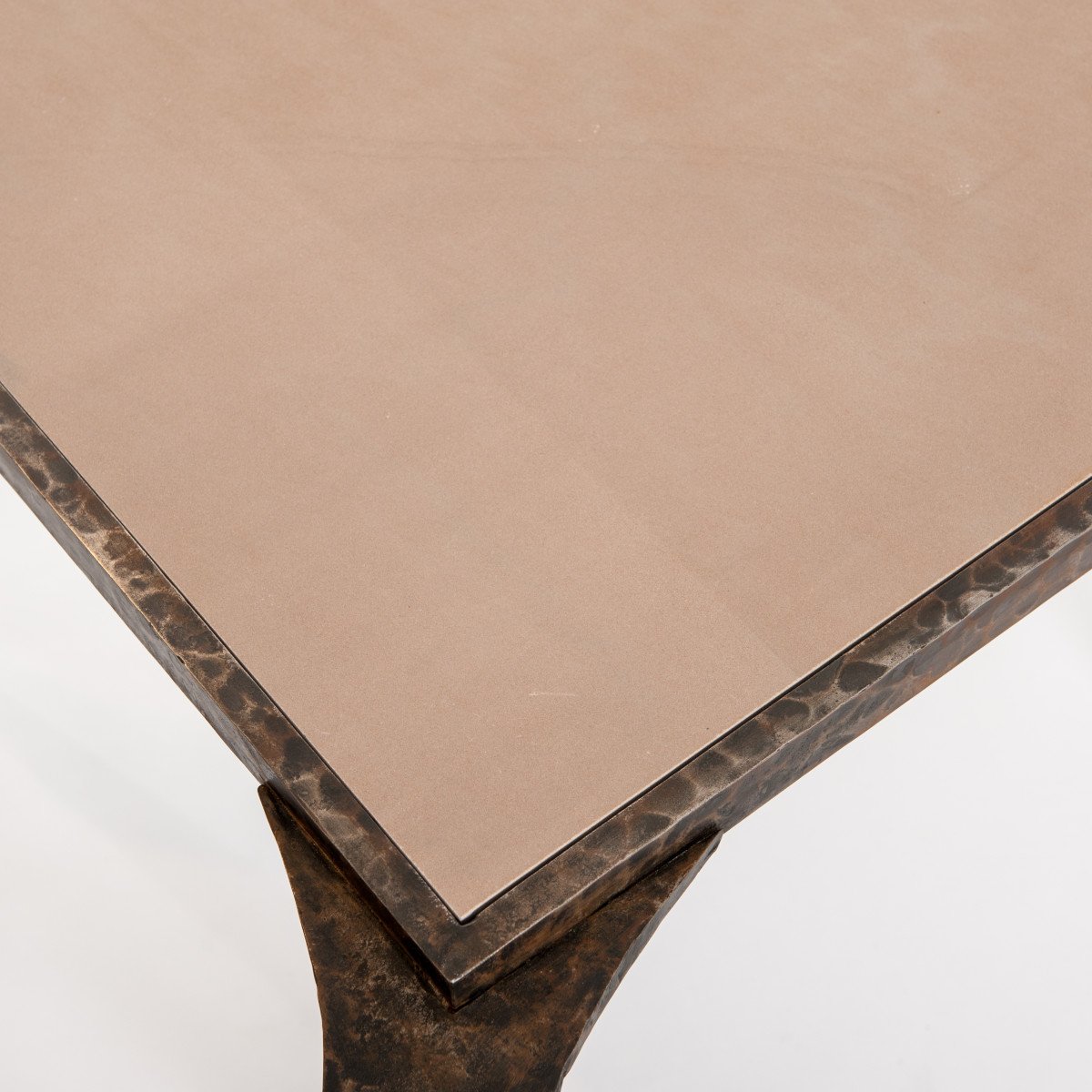 Table d'appoint Art Déco italienne en fer massif avec plateau en marbre Attribuée à V. Ducro-photo-3