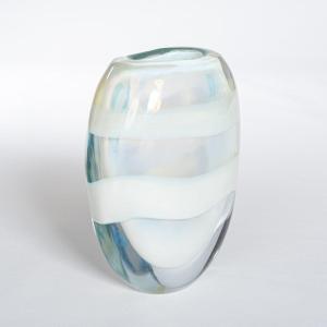 Vase moderne italien en verre de Murano opalescent signé par P. Signoretto