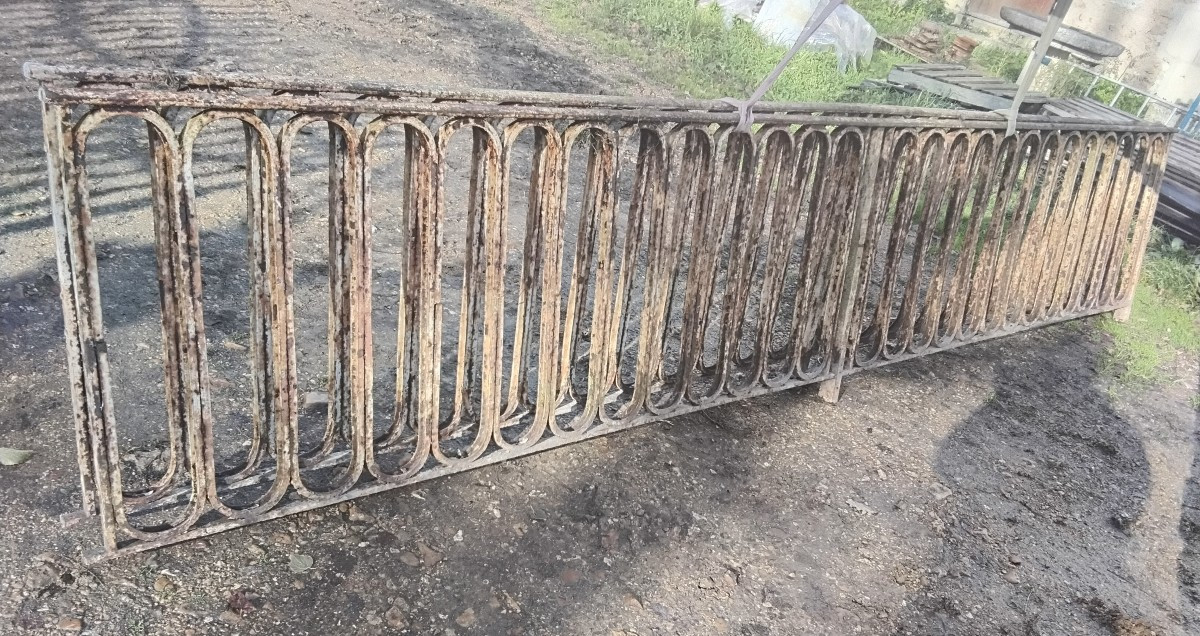 8.90 M Of Iron Gate