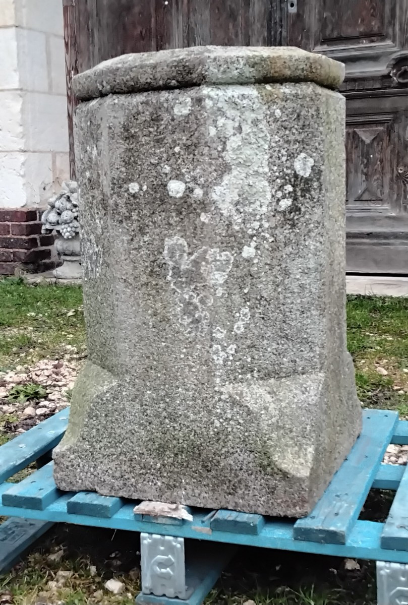 Socle en granit Octogonal