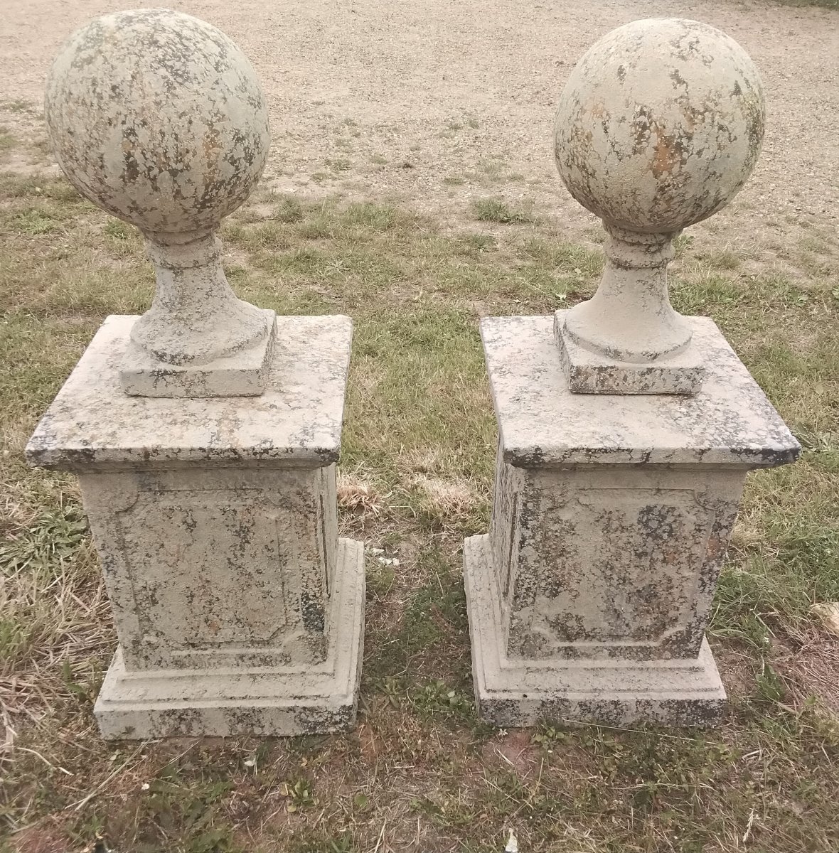 Paire de boules en pierre-photo-2