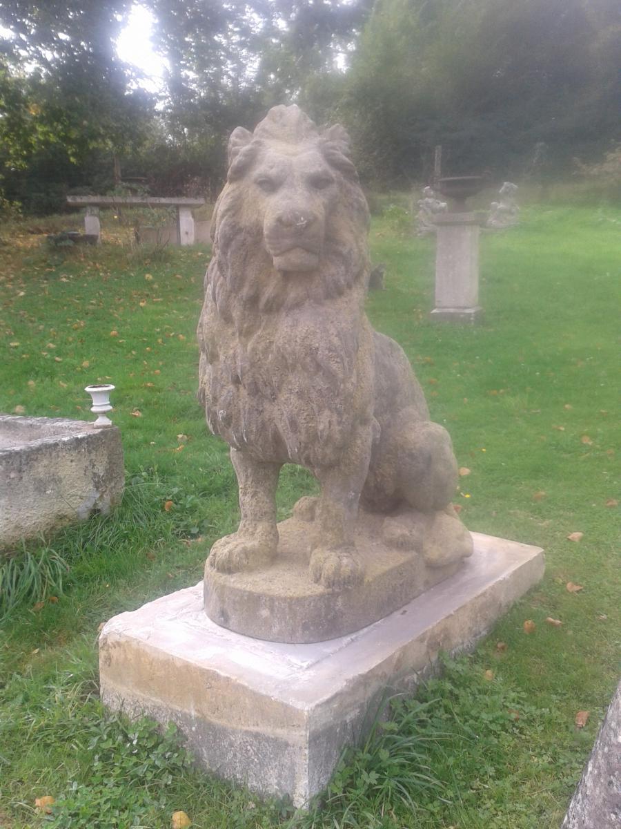 Pairs Sitting Lions-photo-2