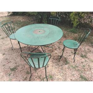 Salon de jardin en métal avec 4 chaises