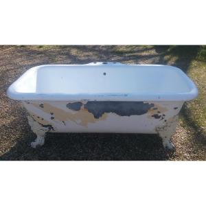 Cast Iron Bathtub