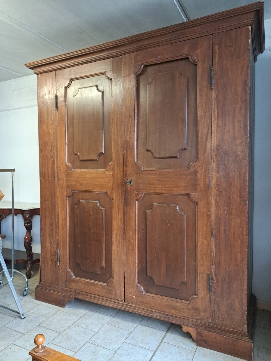 Grande Armoire De Sacristie En Chat