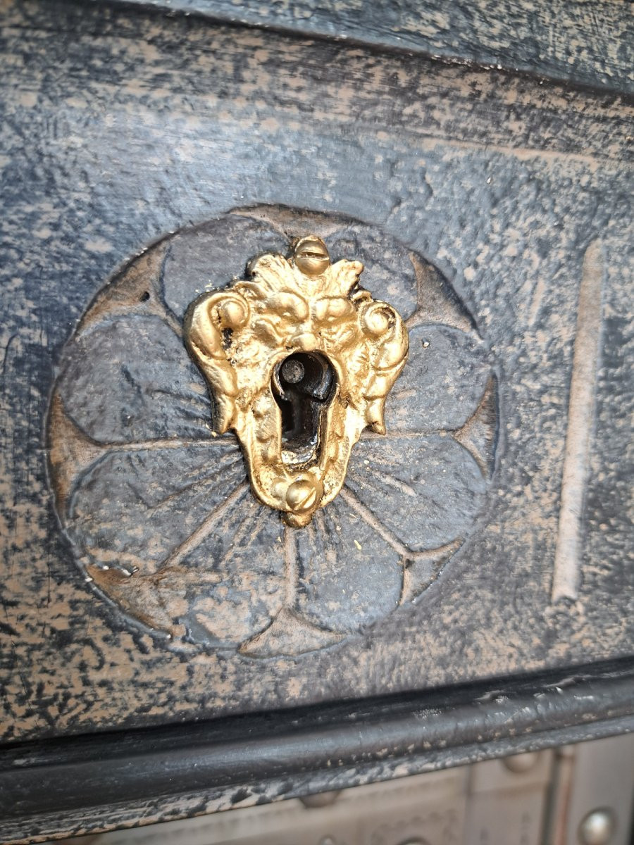 Secrétaire avec coffre laqué du XIXe siècle-photo-1