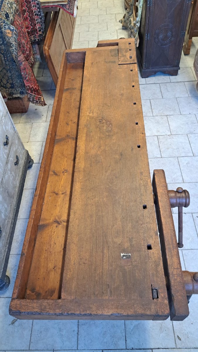 Nineteenth Century Carpenter's Table With Triple Vice-photo-2