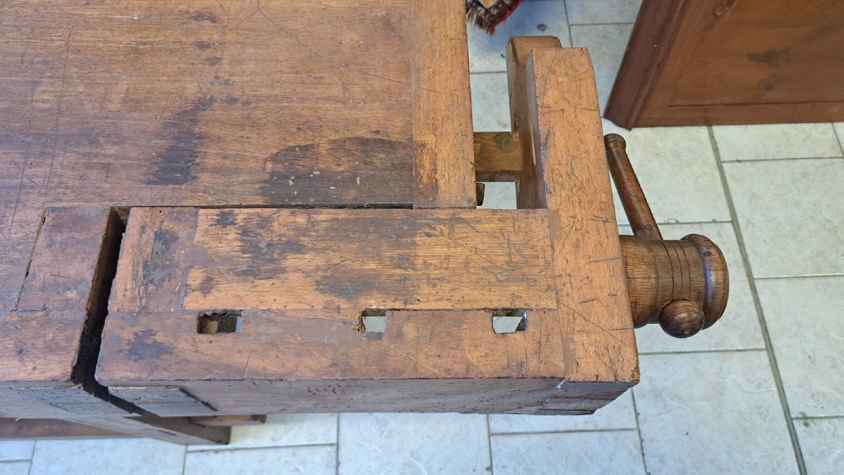 Nineteenth Century Carpenter's Table With Triple Vice-photo-3
