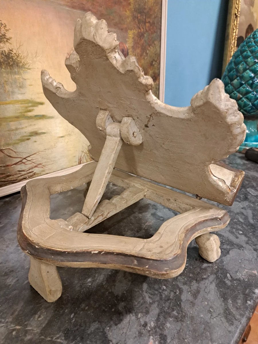  Pupitre laqué et doré du '700-photo-2