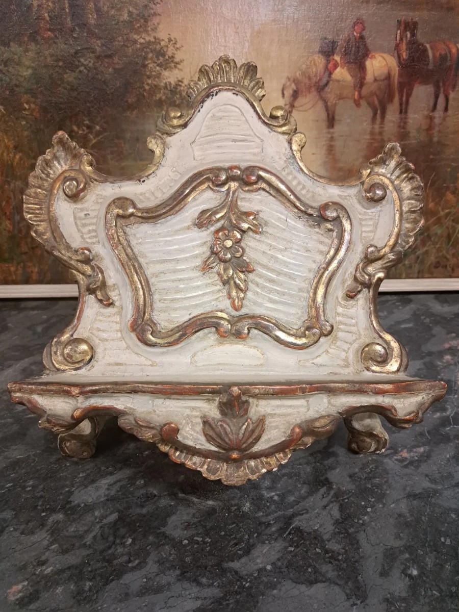  Pupitre laqué et doré du '700