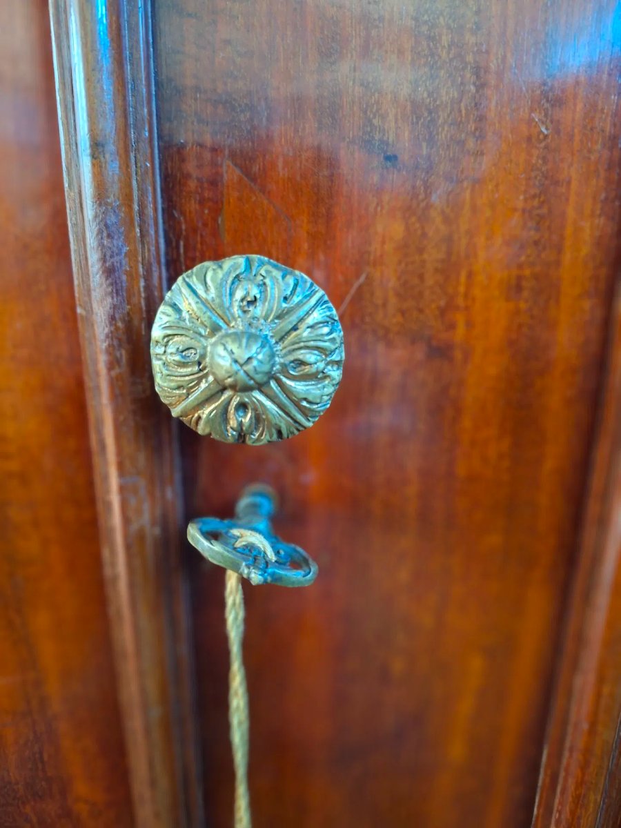  Armoire en duvet d’acajou avec des bronzes-photo-3