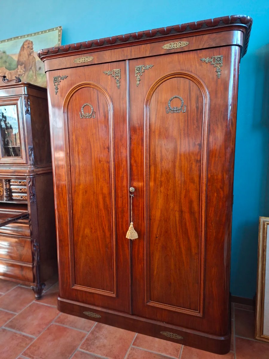  Armoire en duvet d’acajou avec des bronzes-photo-4