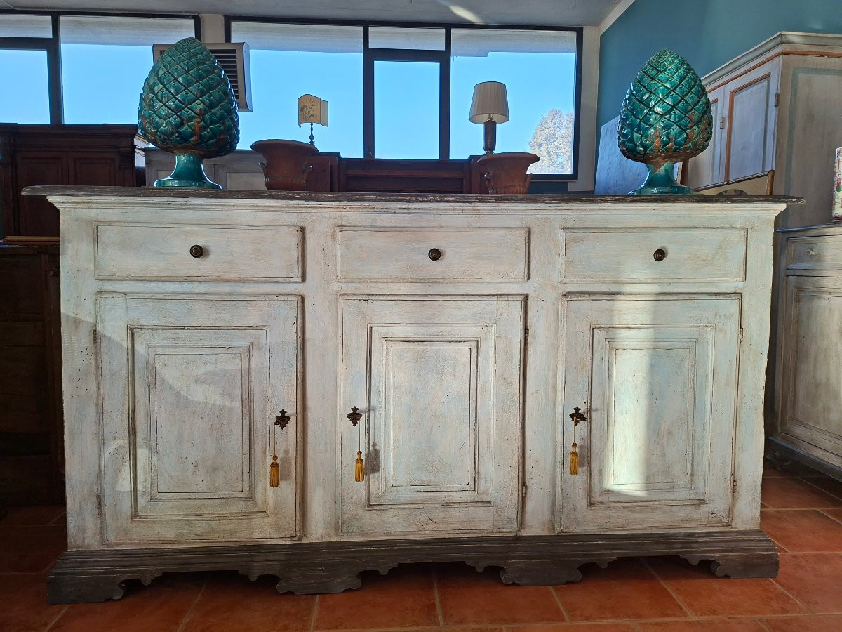 18th Century Painted Three-door Sideboard-photo-1
