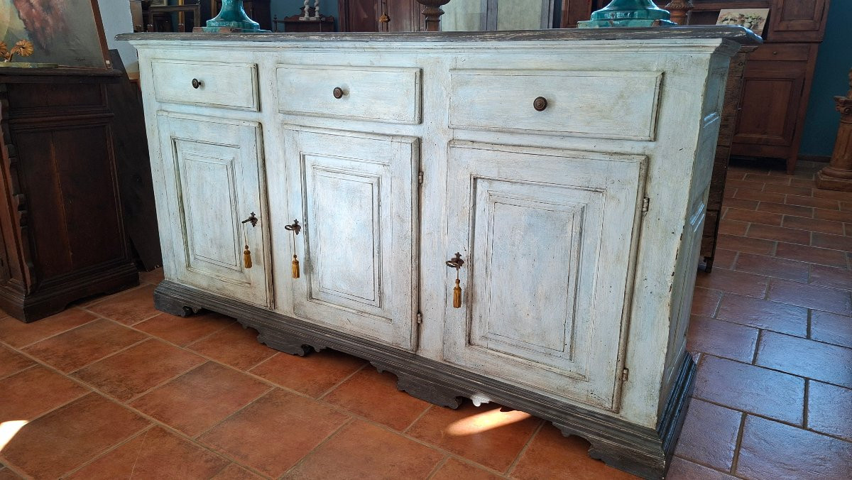 18th Century Painted Three-door Sideboard-photo-2