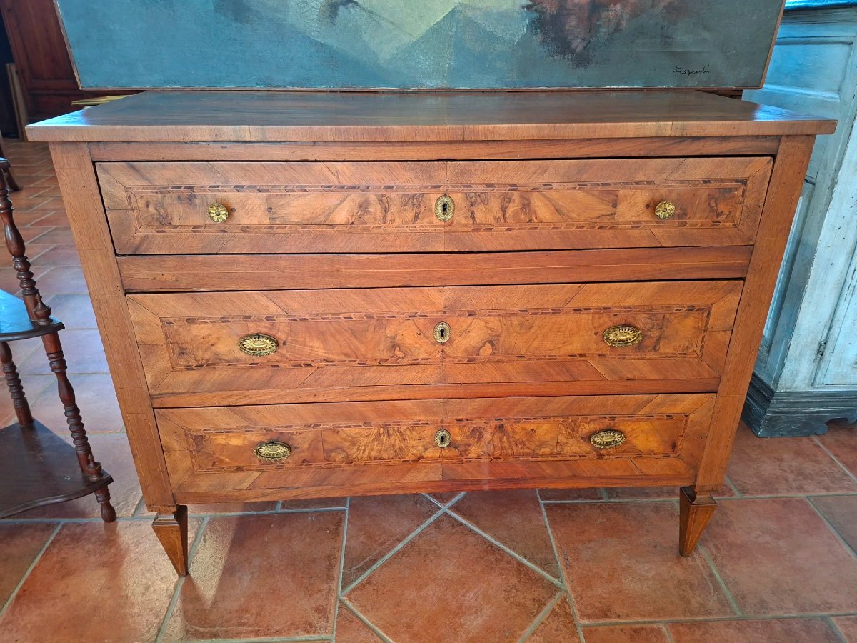 Commode dans le style de Louis XVI-photo-2