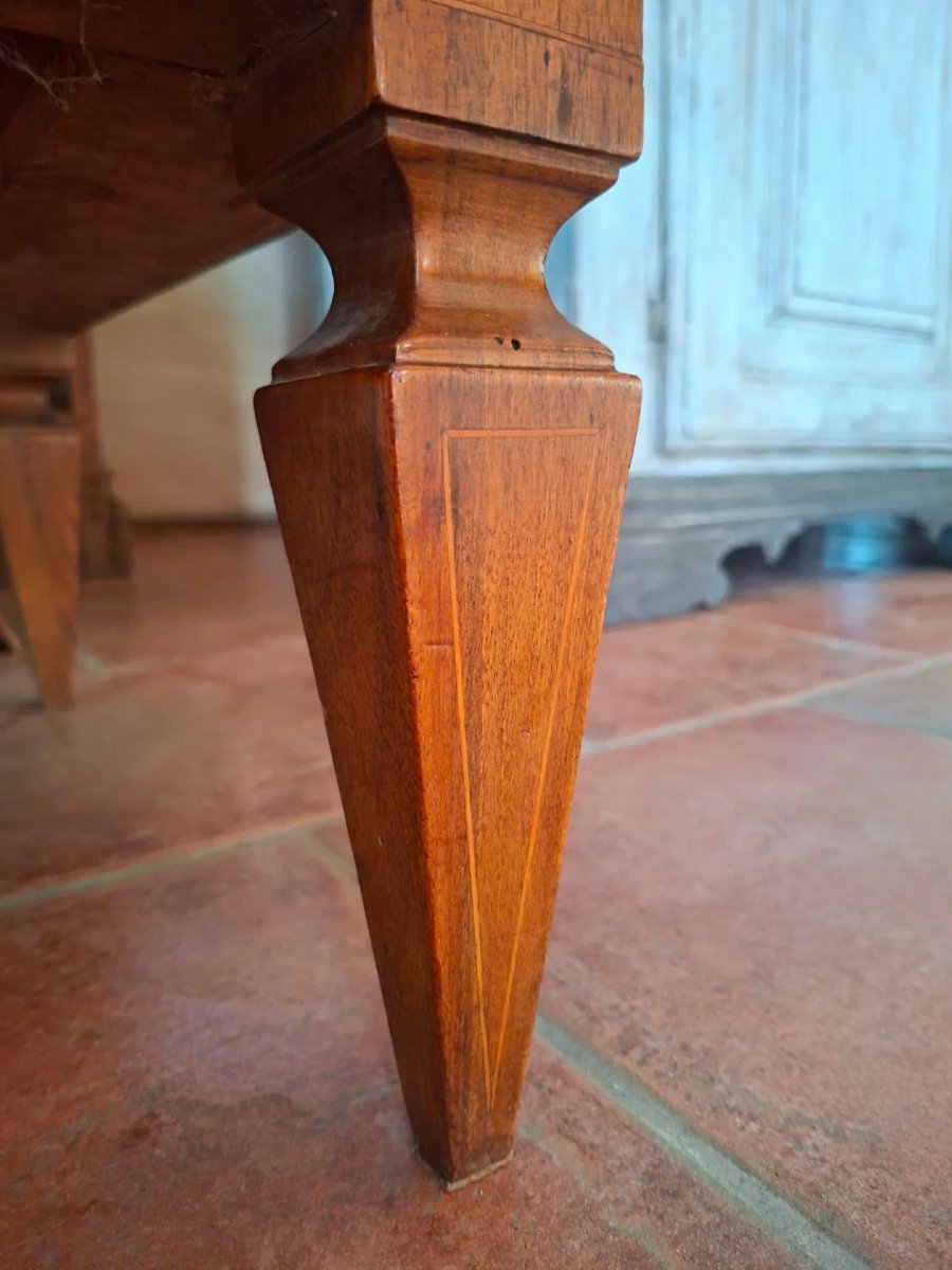 Commode dans le style de Louis XVI-photo-1