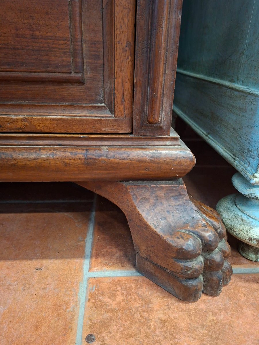 17th Century 4-drawer Walnut Dresser-photo-2