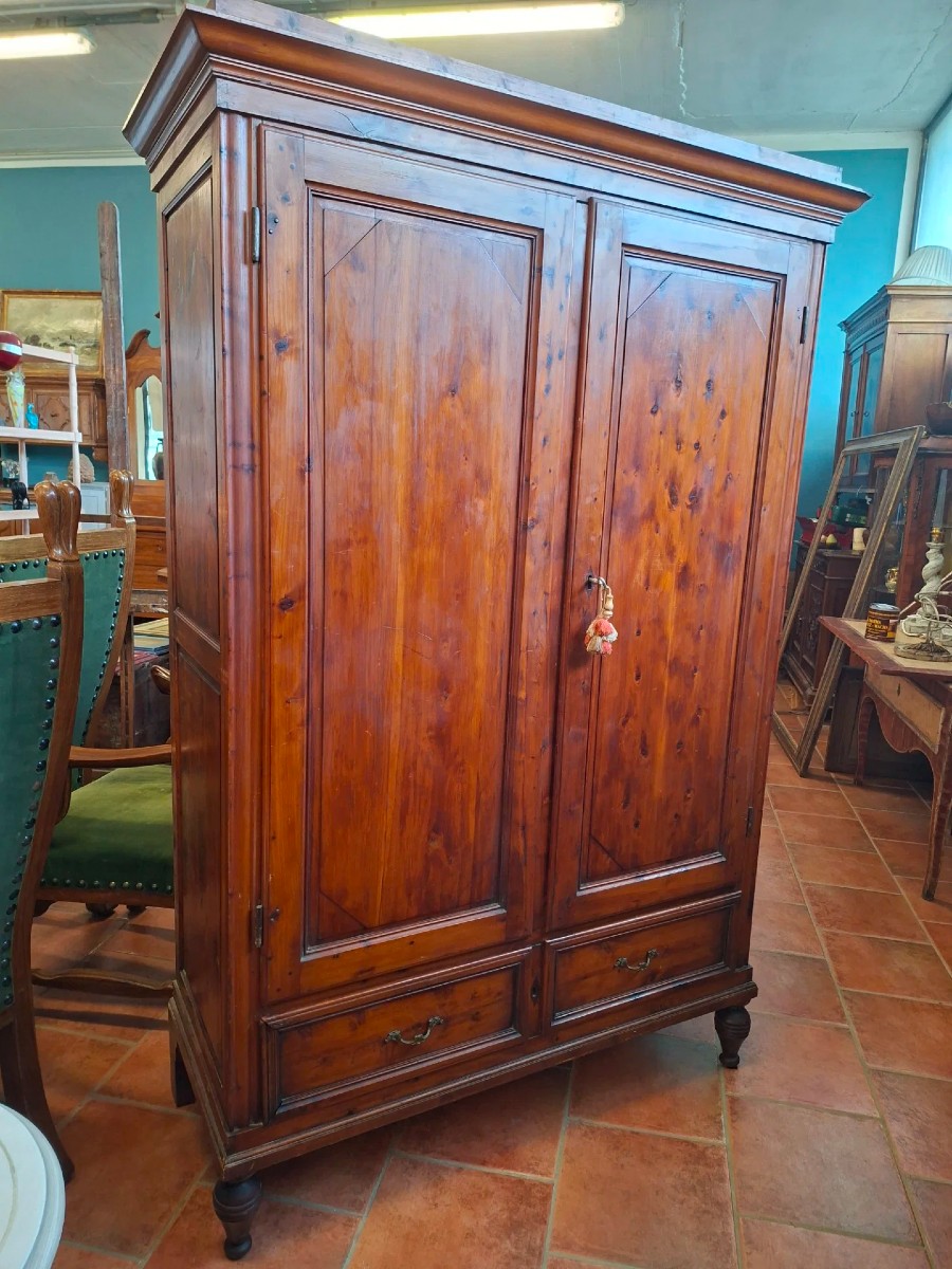 Armoire en cyprès Empire