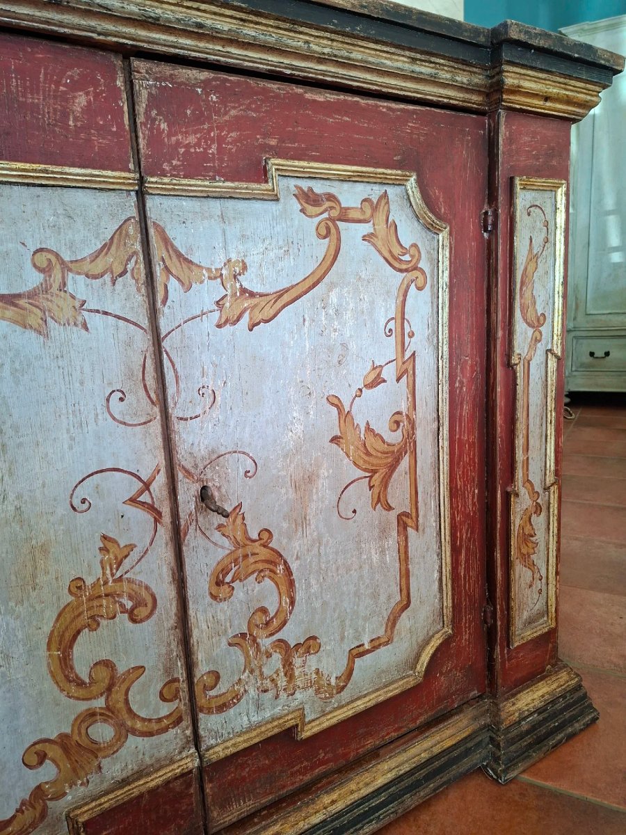Placard de style XVIIIe siècle peint-photo-2