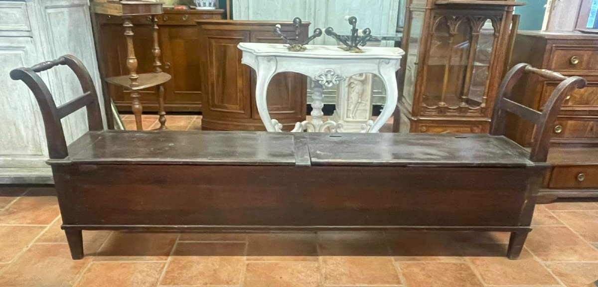 Large Chest With Armrests-photo-4