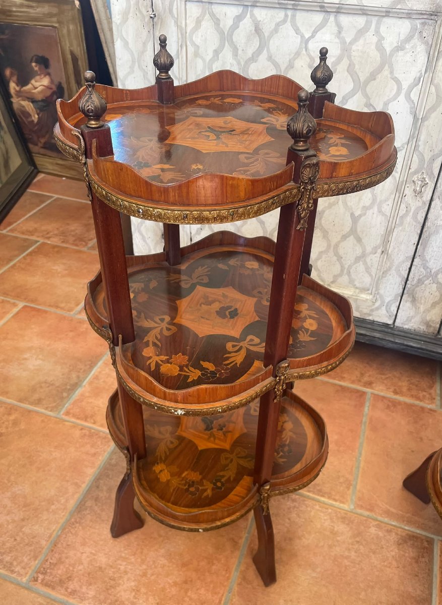 Paire de tables étagère en bois de rose marbré.-photo-4