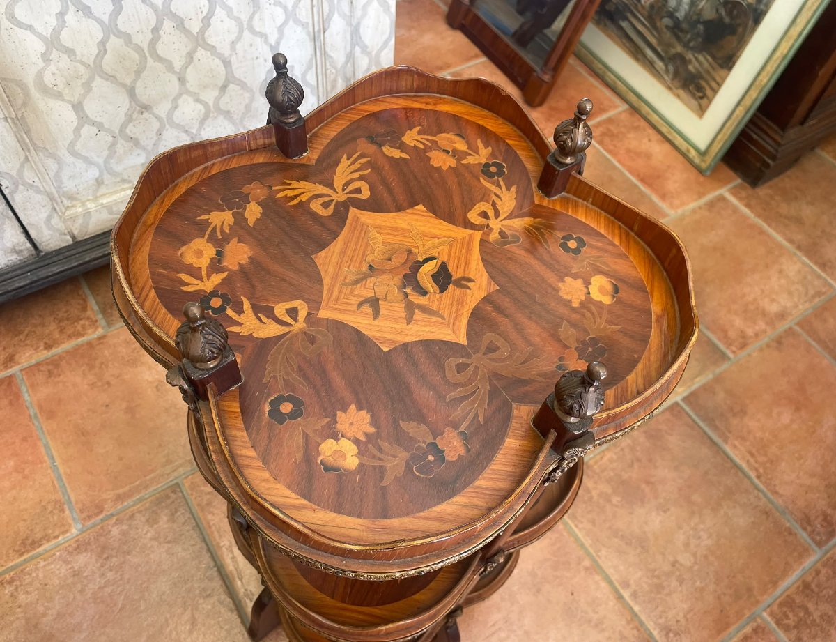 Paire de tables étagère en bois de rose marbré.-photo-4