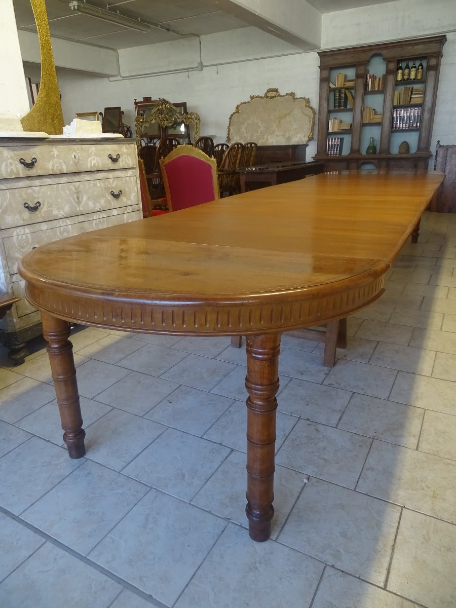 Large Extendable Table In Pyrographed Cherry Wood-photo-3