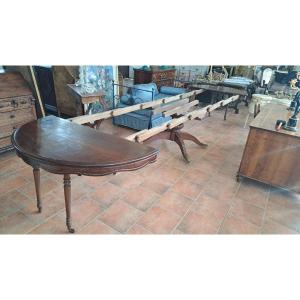 Round Extendable Table In Walnut 800