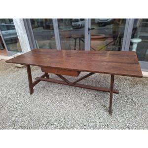 Grande table en châtaignier