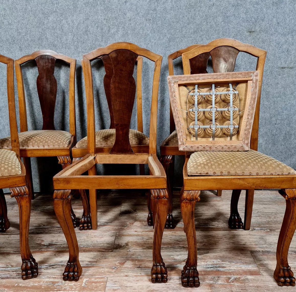 Series Of 6 Chippendale Chairs In Alternating Light Mahogany And Dark Mahogany-photo-2