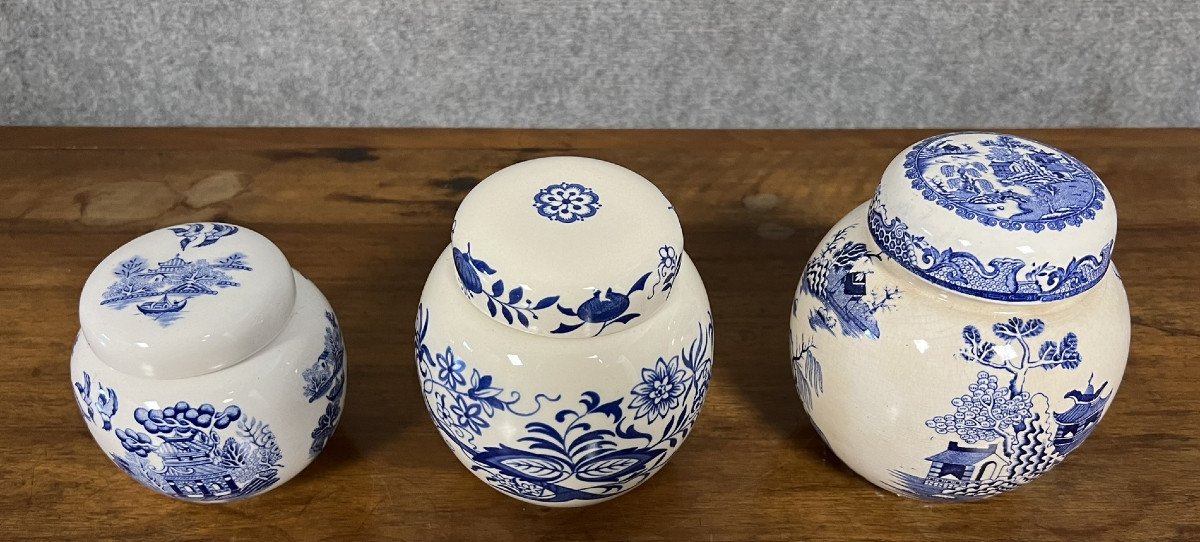 England 20th Century: 3 Porcelain Ginger Pots With Japanese Decors-photo-2