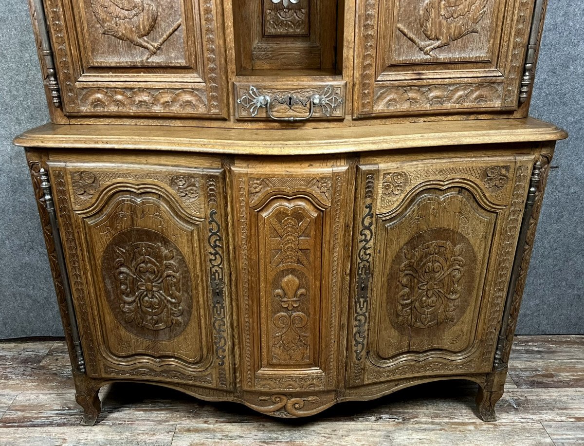 Louis XV Curved Retractable Credenza In Fully Carved Oak-photo-1