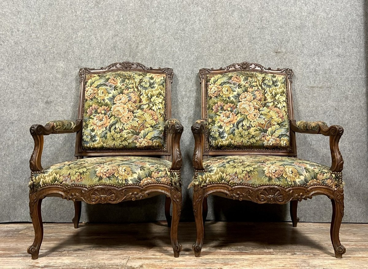 Pair Of Important Carved Provençal Armchairs In Louis XV Style In Walnut 