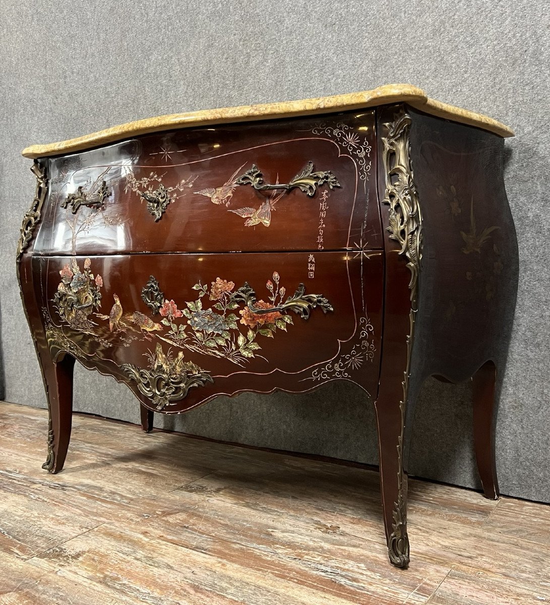 Curved Sauteuse Commode In Lacquer With Chinese Decor 20th Century (b)   -photo-3