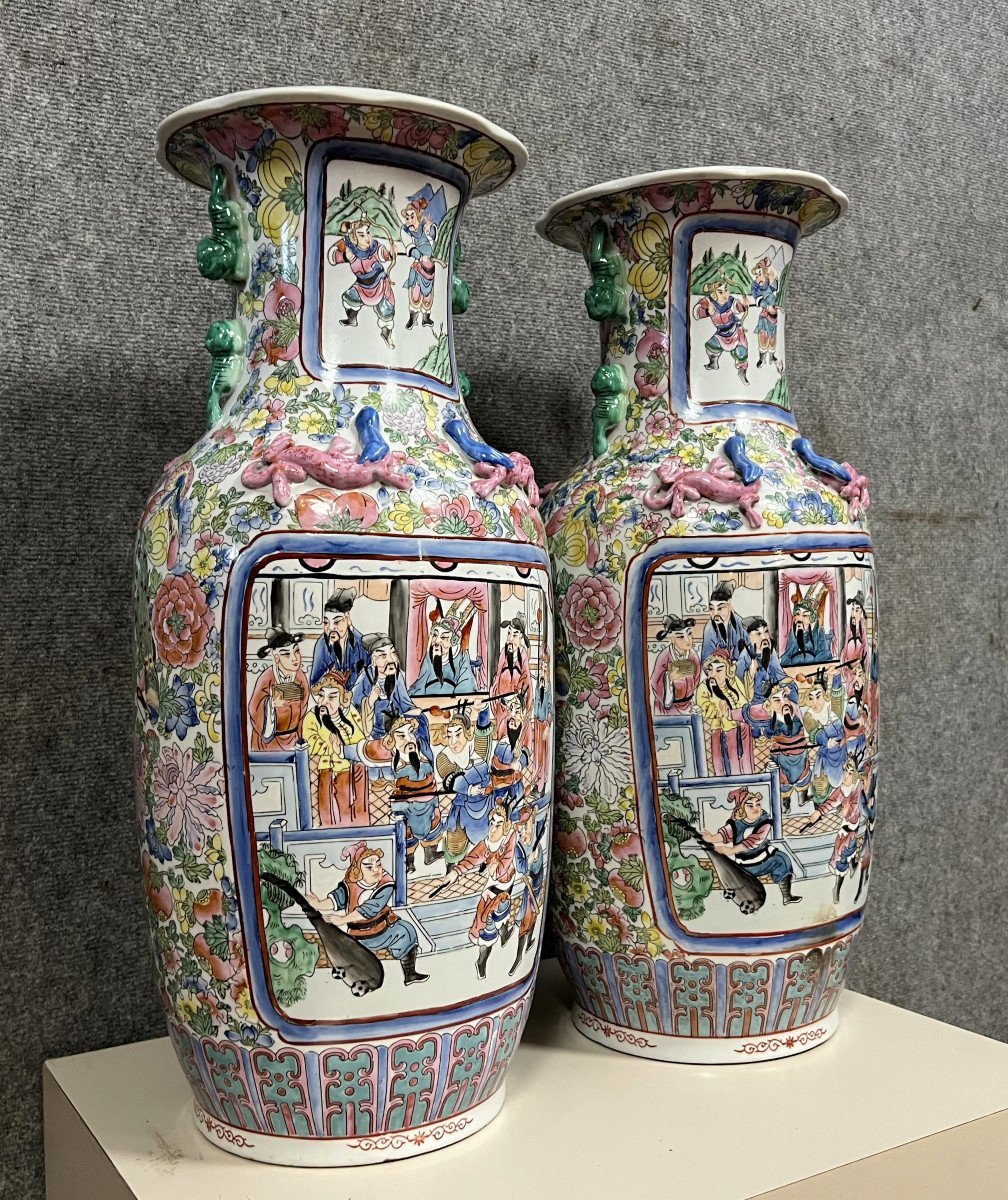 Chine, Canton : Paire De Grands Vases En Porcelaine Et émaux De La Famille Rose / h 63cm-photo-3